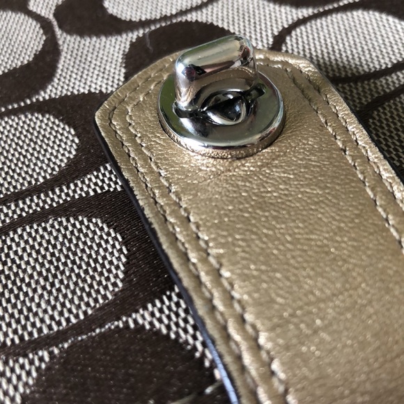 Coach iPad Case - Picture 2 of 8